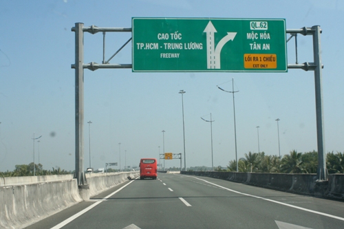 Cao tốc TPHCM - Trung Lương